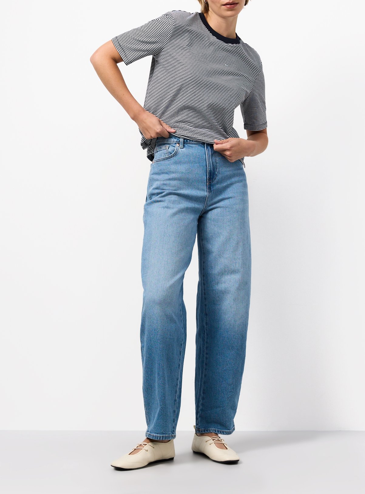 Mid Denim Core Low Curve Barrel Jeans 18L - Image 2 thumbnail